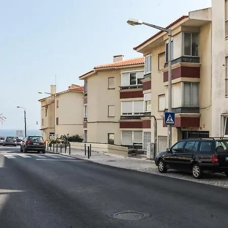 Comfortable Flat Near The Daire